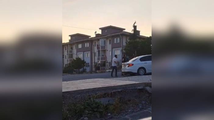 Arnavutköy'de yol verme kavgası kamerada