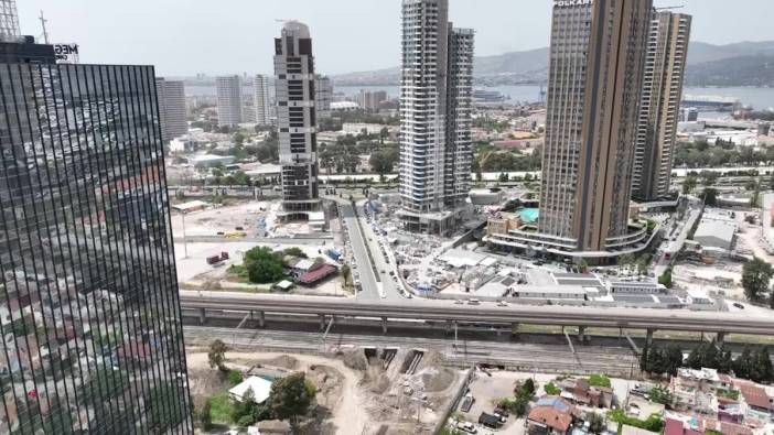 İzmir Büyükşehir Belediyesi'nden Mürselpaşa Karayolu Alt Geçidi çalışmaları