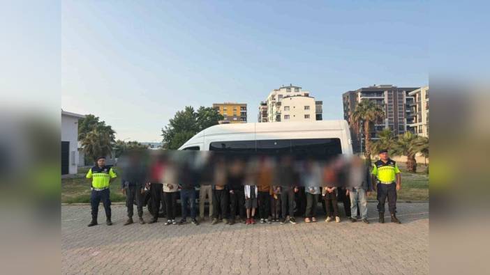 Aydın'da yol kontrolünde 21 düzensiz göçmen yakalandı
