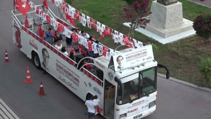 Yenişehir Belediyesi'nden 19 Mayıs araçlı korteji