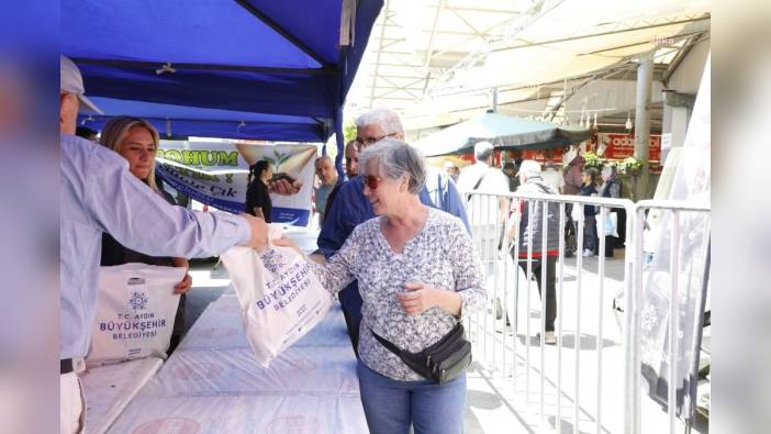 Aydın Büyükşehir Belediyesi: Ata tohumu fideleri ücretsiz dağıtıldı