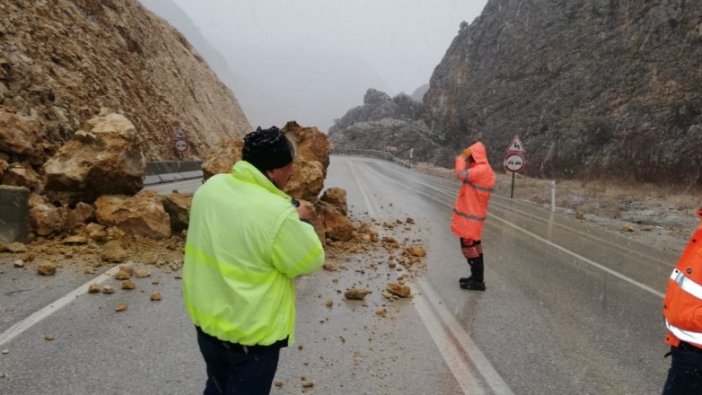 Çorum-İstanbul yolunda heyelan