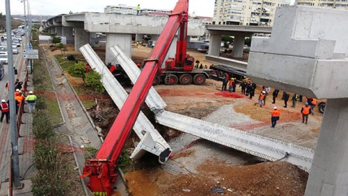Vincin kolu kırıldı; beton bloklar kamyonun üzerine düştü