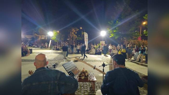 Eskişehir'de Gençlik Haftası coşkusu: Kız yurdunda konser düzenlendi
