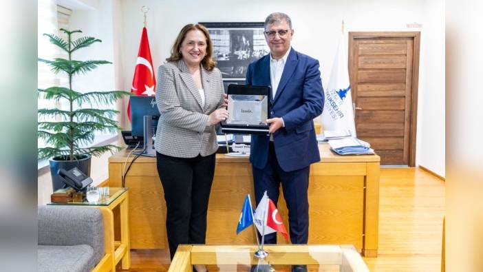 İzmir Büyükşehir Belediye Başkanı Tugay, Kosova Başkonsolosu'nu ağırladı