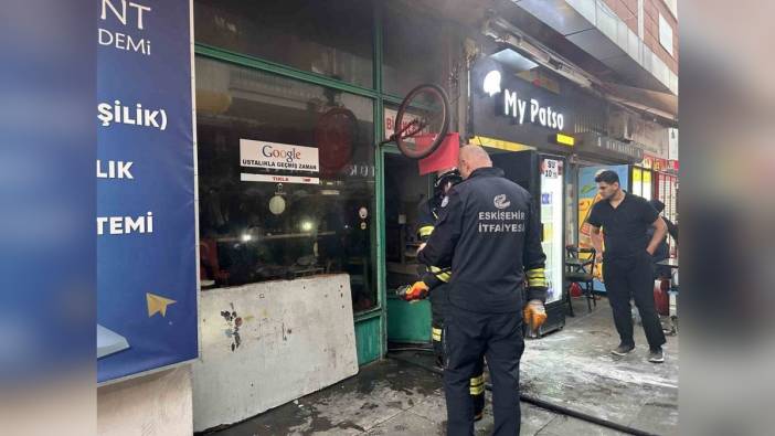 Eskişehir'de bisikletçi dükkanında yangın: Maddi hasar meydana geldi