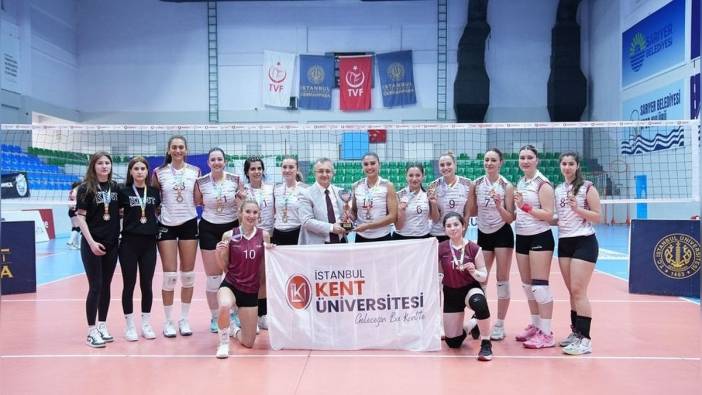 İstanbul Kent Üniversitesi Voleybol Kadın Takımı, İstanbul 1. Ligi'ne yükseldi
