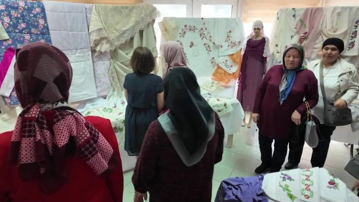 Tepebaşı Belediyesi kursiyerleri yıl sonu sergisinde hünerlerini sergiledi