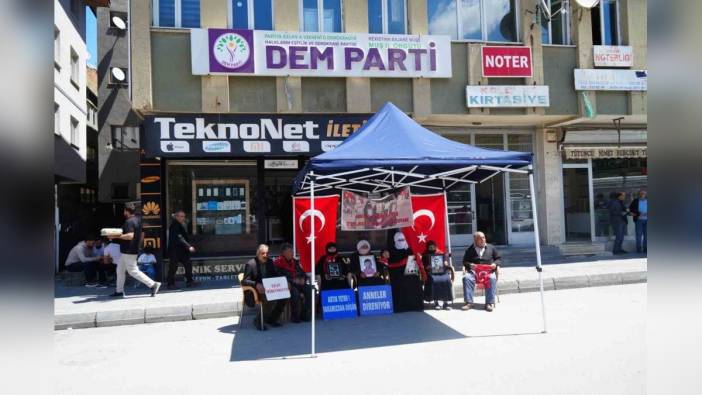 Muşlu aileler 197. haftada da evlat nöbetine devam etti