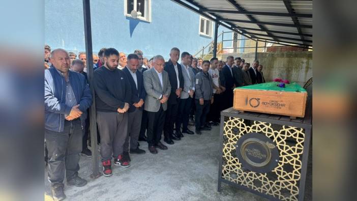 Liseli Orhan toprağa verildi