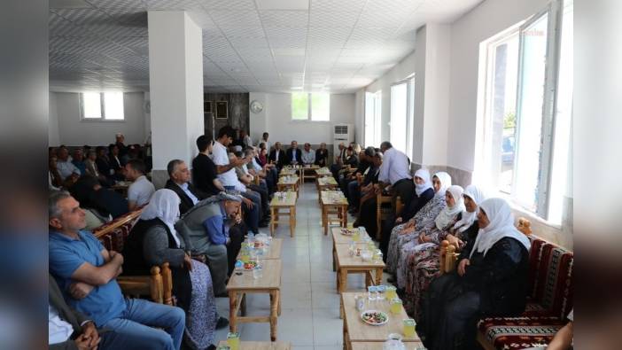 DEM Parti Eş Genel Başkanı Bakırhan, Siirt ve Batman'da taziye ziyaretlerinde bulundu