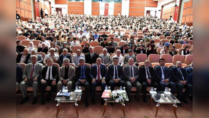 Malatya'da uluslararası İmam Hatip öğrencileri sempozyumu başladı