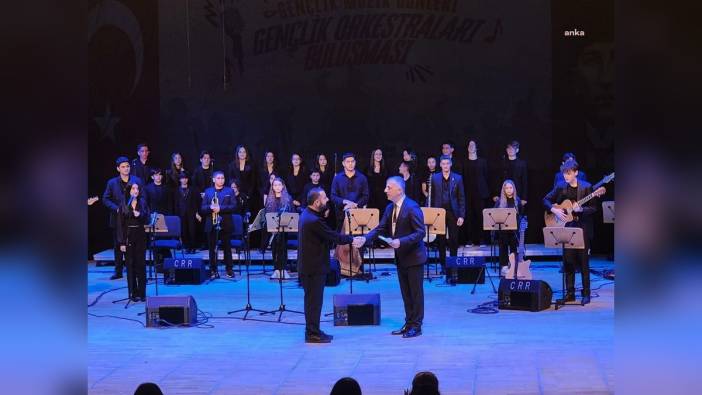 Balıkesir Büyükşehir Belediyesi MOD10 Gençlik Orkestrası, İstanbul'da konser verdi
