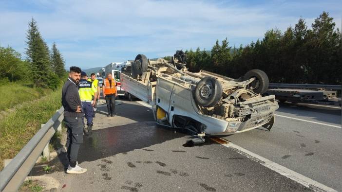 Düzce'de kamyonet kazası: 1'i ağır 3 yaralı