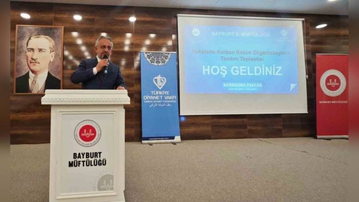 Bayburt Müftülüğü vekalet yoluyla kurban kesim organizasyonu ve yaz Kur'an kursları toplantısı düzenledi