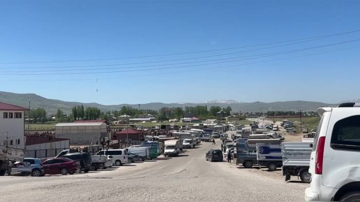 Van'da Kurban Bayramı öncesi canlı hayvan pazarında durgunluk: 'Çiftçiler perişan'