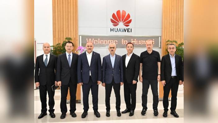 Bakan Uraloğlu, Huawei'in 5G üretim tesisini ziyaret etti
