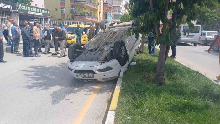 Çorum'da trafik kazası: İki araç çarpıştı, biri takla attı