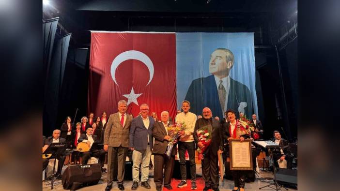 Çaycuma'da 'Bizim Türküler' konseri büyük beğeni topladı
