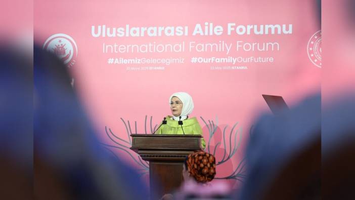 Emine Erdoğan: Aileyi yeniden hak ettiği konuma yükseltmeliyiz