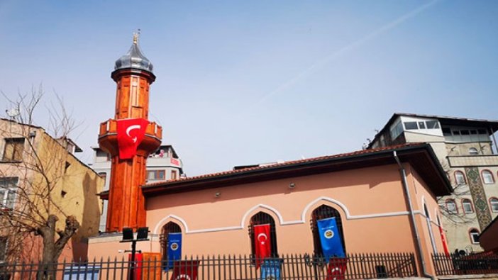 Restorasyonu tamamlanan Süleymanağa Camii ibadete açıldı