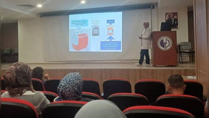 Afyonkarahisar Devlet Hastanesi’nde temizlik personeline eğitim verildi