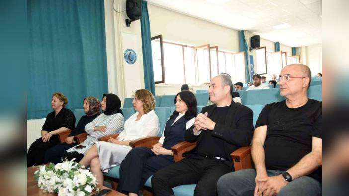 AKÜ Afyon MYO'da 'Enflasyon ve Gençlik: Geleceğe Yatırım' konferansı