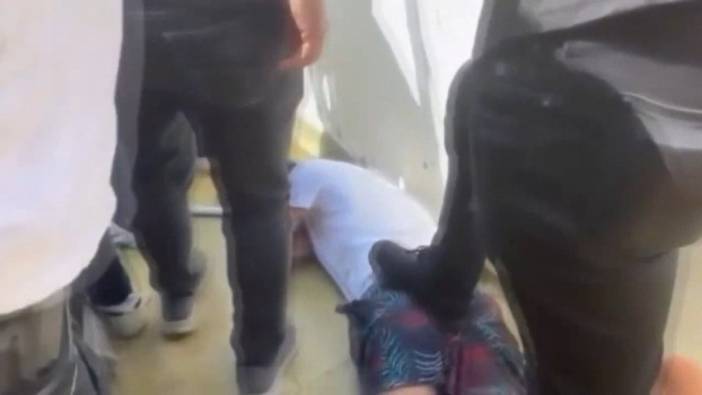 Bahçelievler'de operasyon: Bacaya gizlenmiş silahlar ele geçirildi