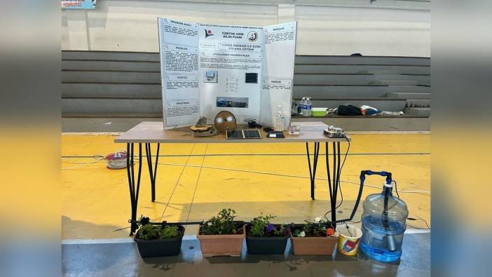 İzmir'de iki liseliden çevreci buluşlar