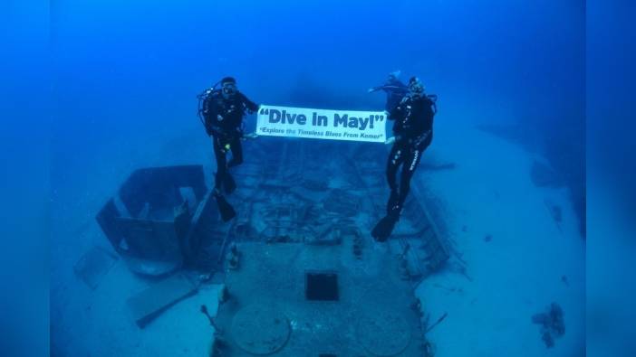 Kemer'de batık sahil güvenlik botuna anı dalışı