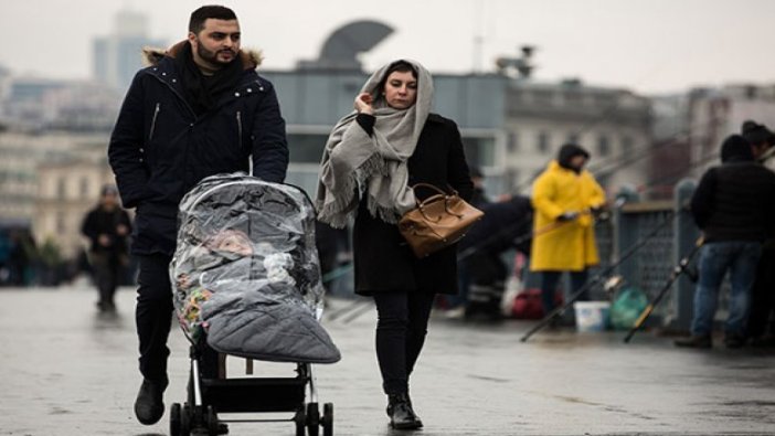 İstanbul hafta sonuna yağmurla başladı