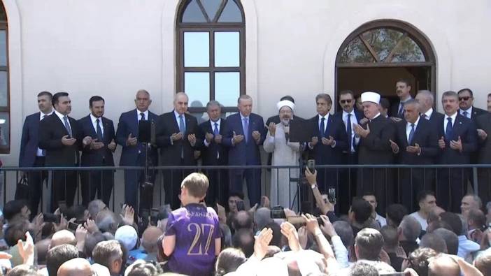 Cumhurbaşkanı Erdoğan: Gümrükçü İshak Ağa Camisi'nin açılışını gerçekleştirdi