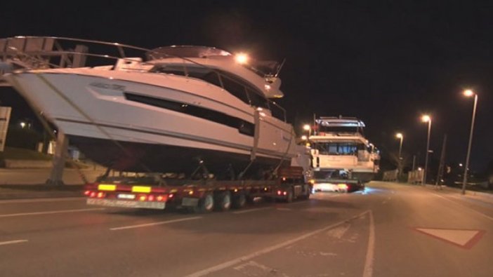 Bot fuarı için İstanbul'a getirilen tekneler böyle taşındı