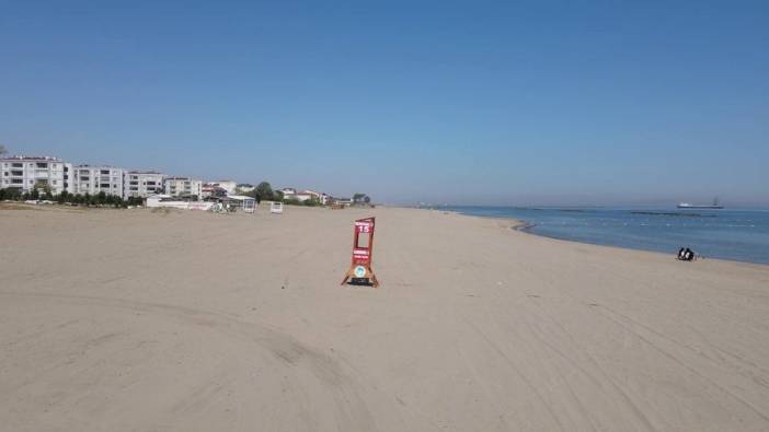 Karasu'da cankurtaran kulesi çalındı