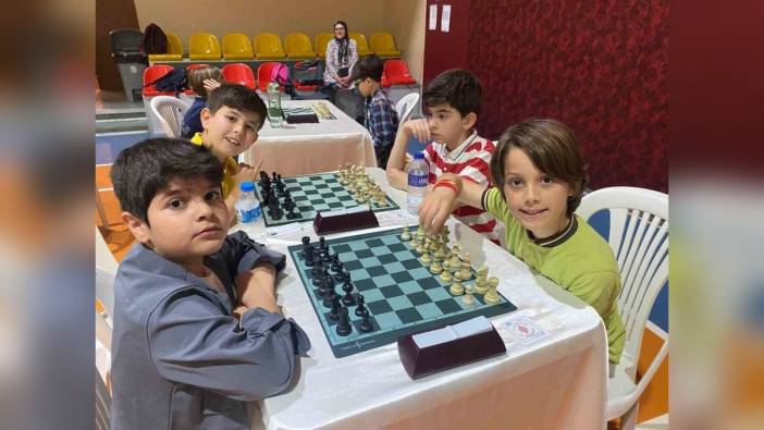Ümraniye Okullar Arası Satranç Turnuvası sona erdi