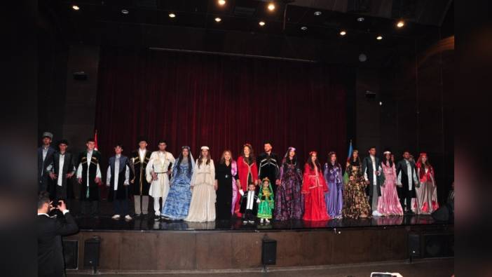 Kars'ta Azerbaycan'ın 'Anayasa ve Egemenlik Yılı' kutlandı