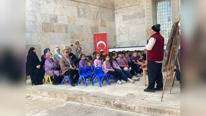 Gök Medrese’de çocuklara masal saati