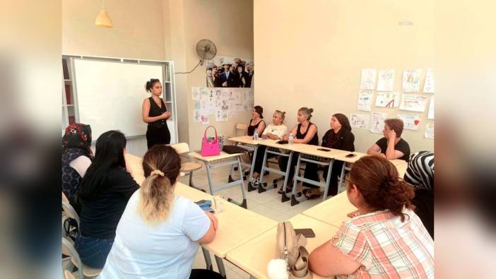 Çiğli Belediyesi'nden annelere özel seminer: Sorumluluk ve öz denetim eğitimi