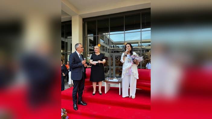 Türkan Şoray, Biruni Üniversitesi'nde öğrencilerle buluştu