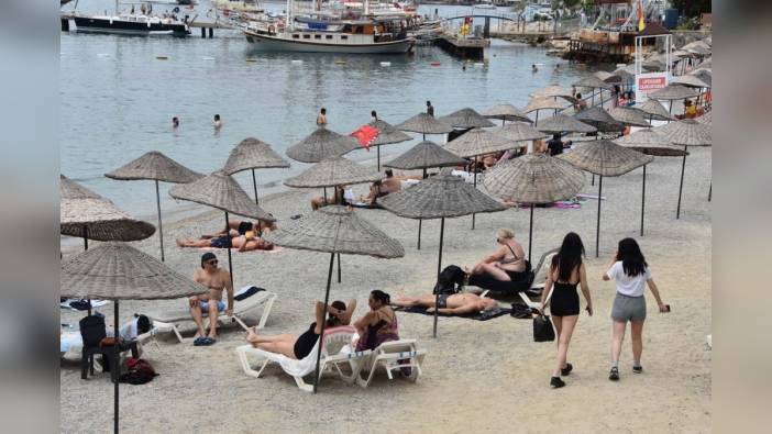 Bodrum sahilleri güneşli havayla doldu taştı