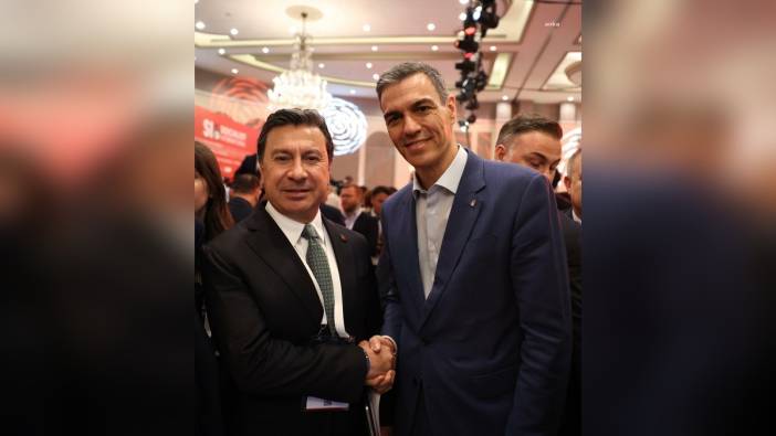 Ahmet Aras, Sosyalist Enternasyonal Yerel ve Bölgesel Yönetimler Başkanlığı'na seçildi