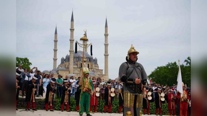 Edirne'de İstanbul'un Fethi'nin 572. yıl dönümü kutlandı