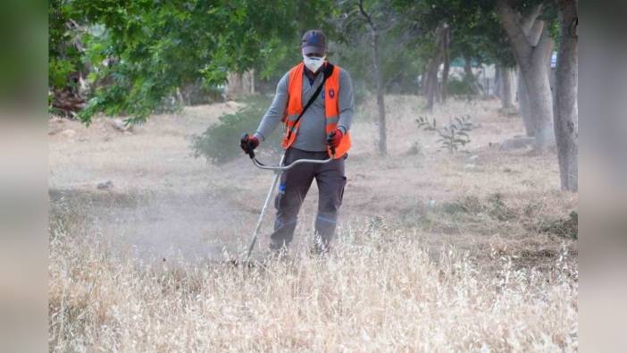 Bodrum Belediyesi Kurban Bayramı öncesi çevre düzenlemesi yapıyor