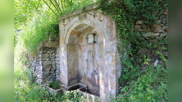 Trabzon'da 5 metre derinlikte tarihi künk su borusu bulundu