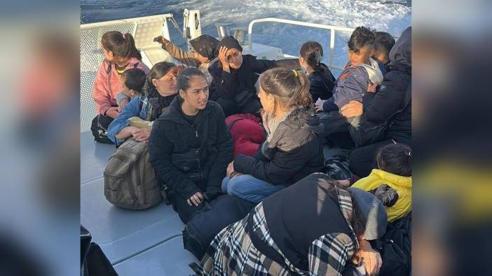 Çeşme ve Seferihisar açıklarında 53 düzensiz göçmen kurtarıldı