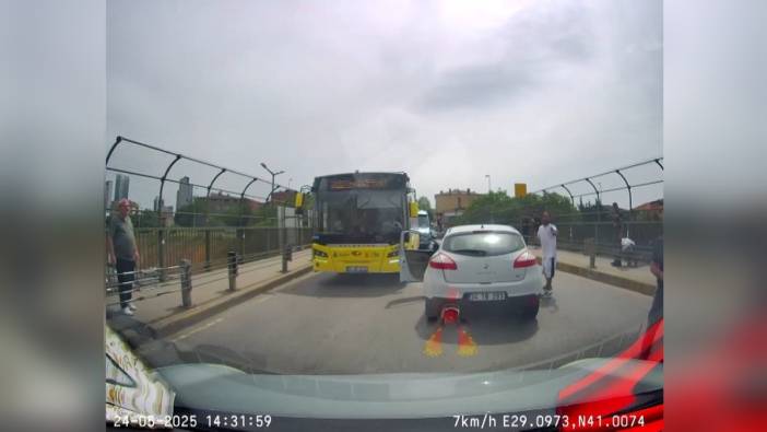 Ataşehir'de trafikte bıçaklı saldırı: Saldırgan yangın tüpüyle etkisiz hale getirildi