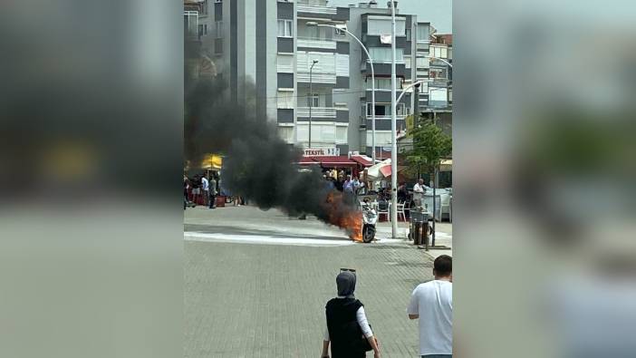 Gemlik'te park halindeki motosiklet alev aldı