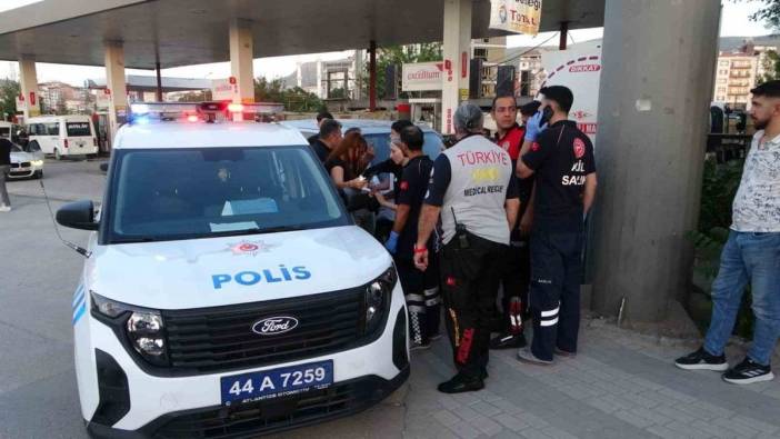 Malatya'da otobüs yolculuğu bıçaklı kavgaya dönüştü: 2 kadın yaralandı