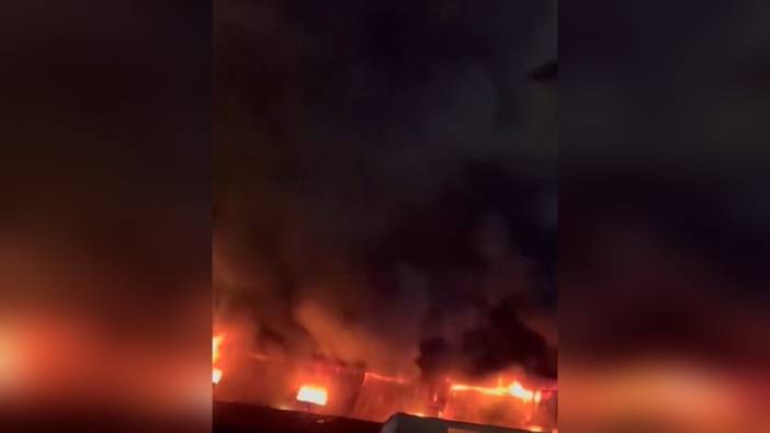 Kayseri'de mobilya atölyesinde yangın: İtfaiye ekipleri 2 saatte müdahale etti