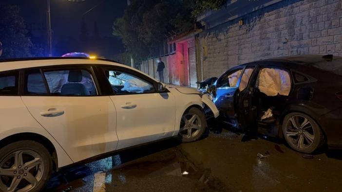 Darıca'da trafik kazası: İki otomobil çarpıştı, 6 yaralı